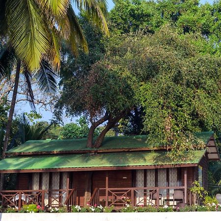 Saffronstays Little Paradise, Murud Eksteriør billede